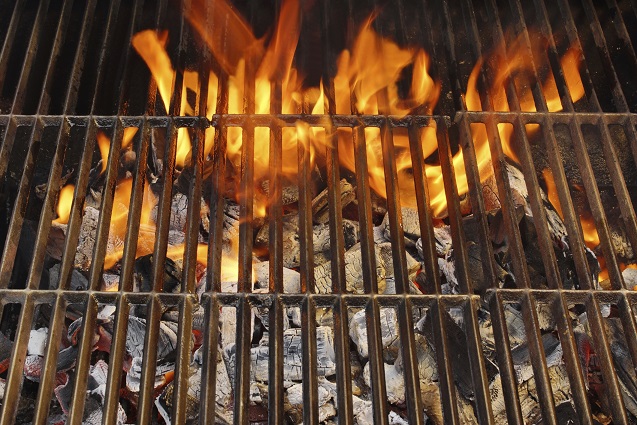 Grillen: So treiben Sie die Kohle zur Weißglut!