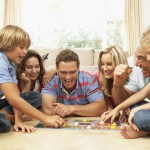 Gute-Laune-Macher für trübe Tage: Brettspiele für die ganze Familie