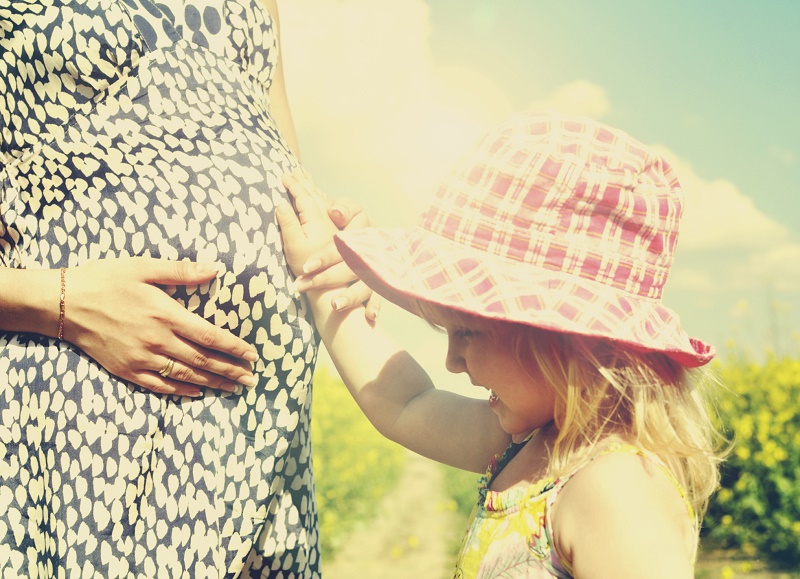 Weg frei für eine entspannte Geburt: So bereiten Schwangere sich optimal vor