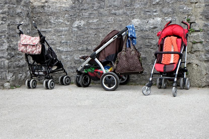 Fahrbarer Untersatz fürs Kind: Kombikinderwagen oder Buggy?